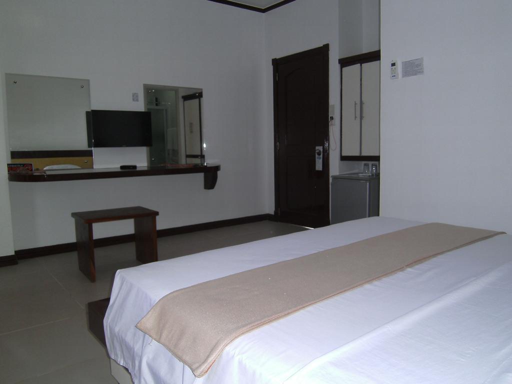 Seashore Beach Resort Puerto Galera Εξωτερικό φωτογραφία