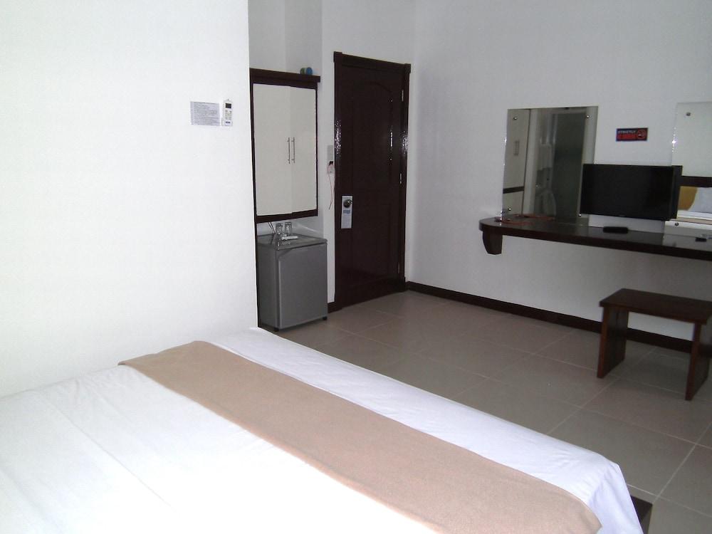 Seashore Beach Resort Puerto Galera Εξωτερικό φωτογραφία