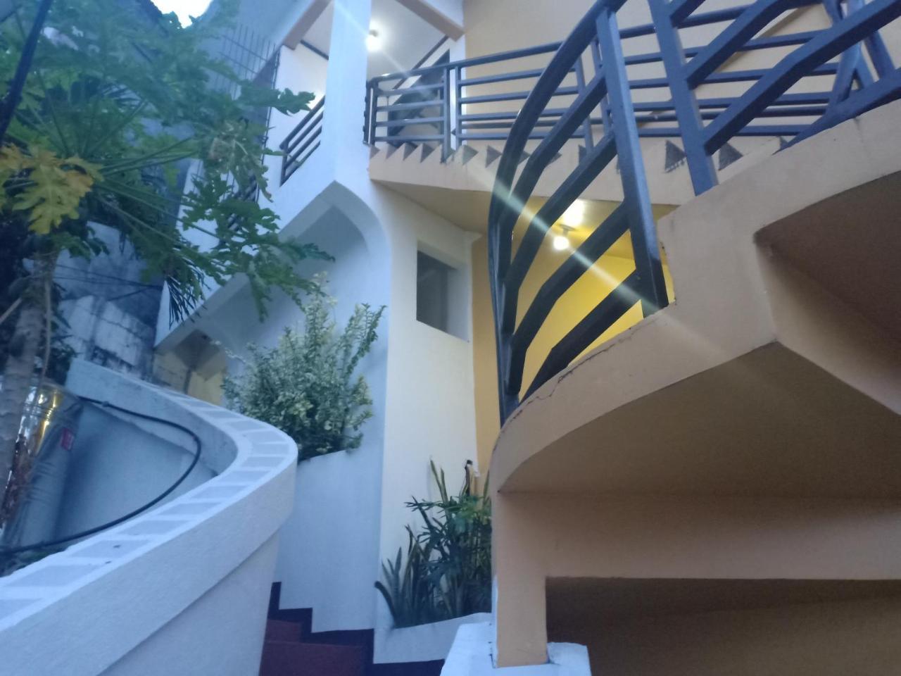 Seashore Beach Resort Puerto Galera Εξωτερικό φωτογραφία